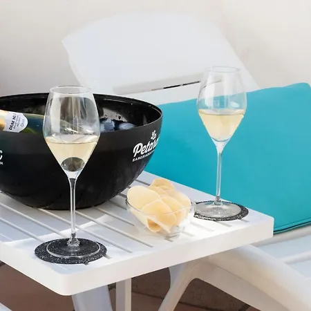 Villa Wine & Design And Luxury In Cala Crancs