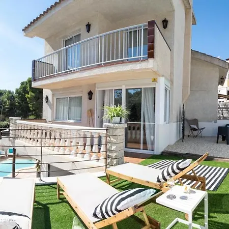 Wine & Design And Luxury In Cala Crancs Villa