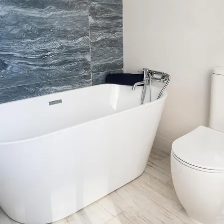 Wine & Design And Luxury In Cala Crancs * Salou