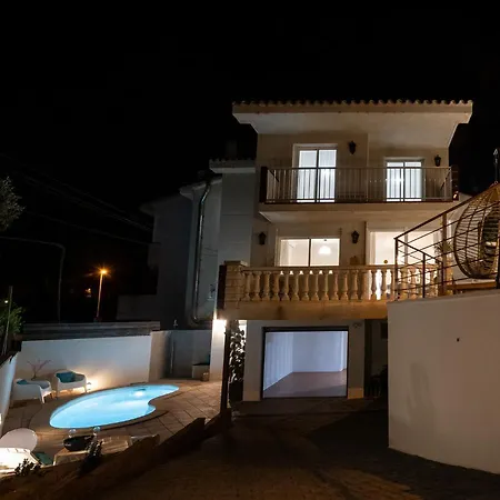 Wine & Design And Luxury In Cala Crancs Villa *