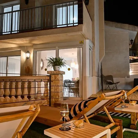 Wine & Design And Luxury In Cala Crancs Salou